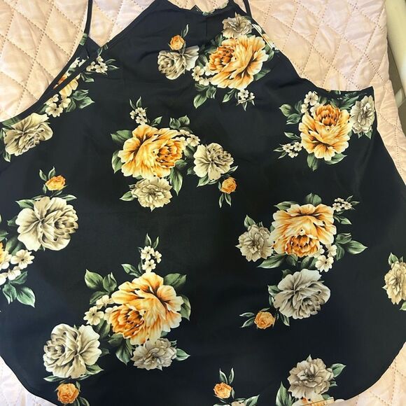 NWOT Shein Curve Floral Halter Top - Picture 1 of 10